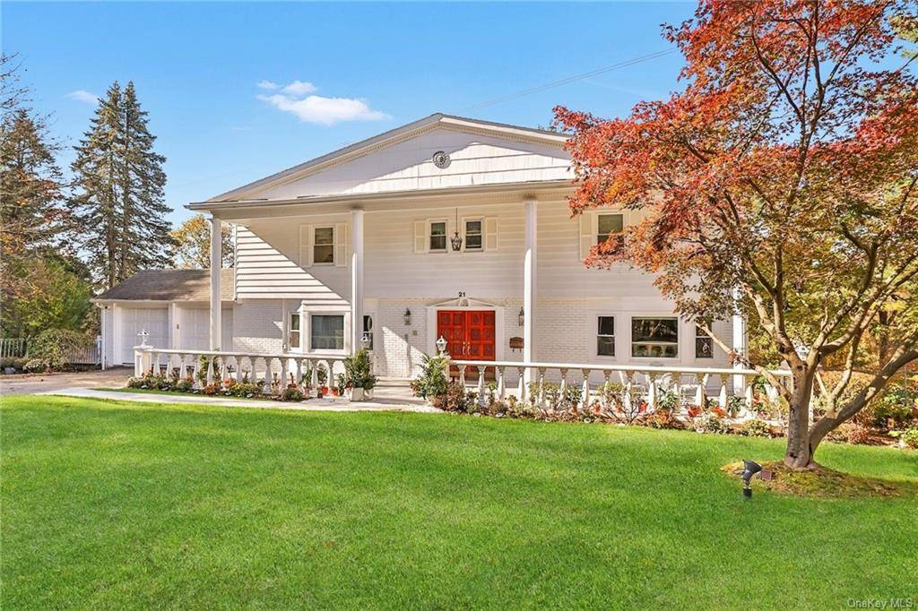 This Greenville Estate is located on a cul de sac, minutes from Scarsdale Village, and Metro North Railroad Station in the award winning Edgemont School District.