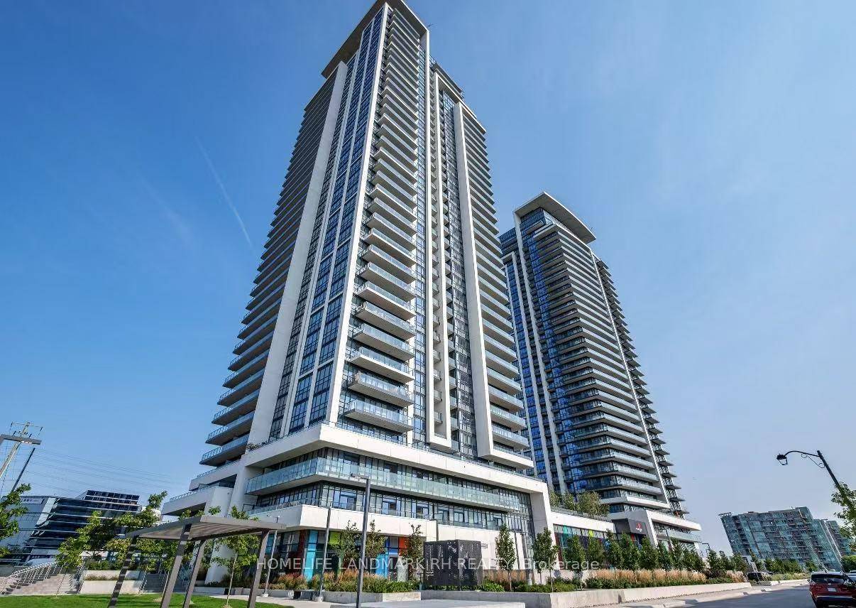 Luxurious 2 Bed 2 Bath Condo on Hwy7 Leslie.