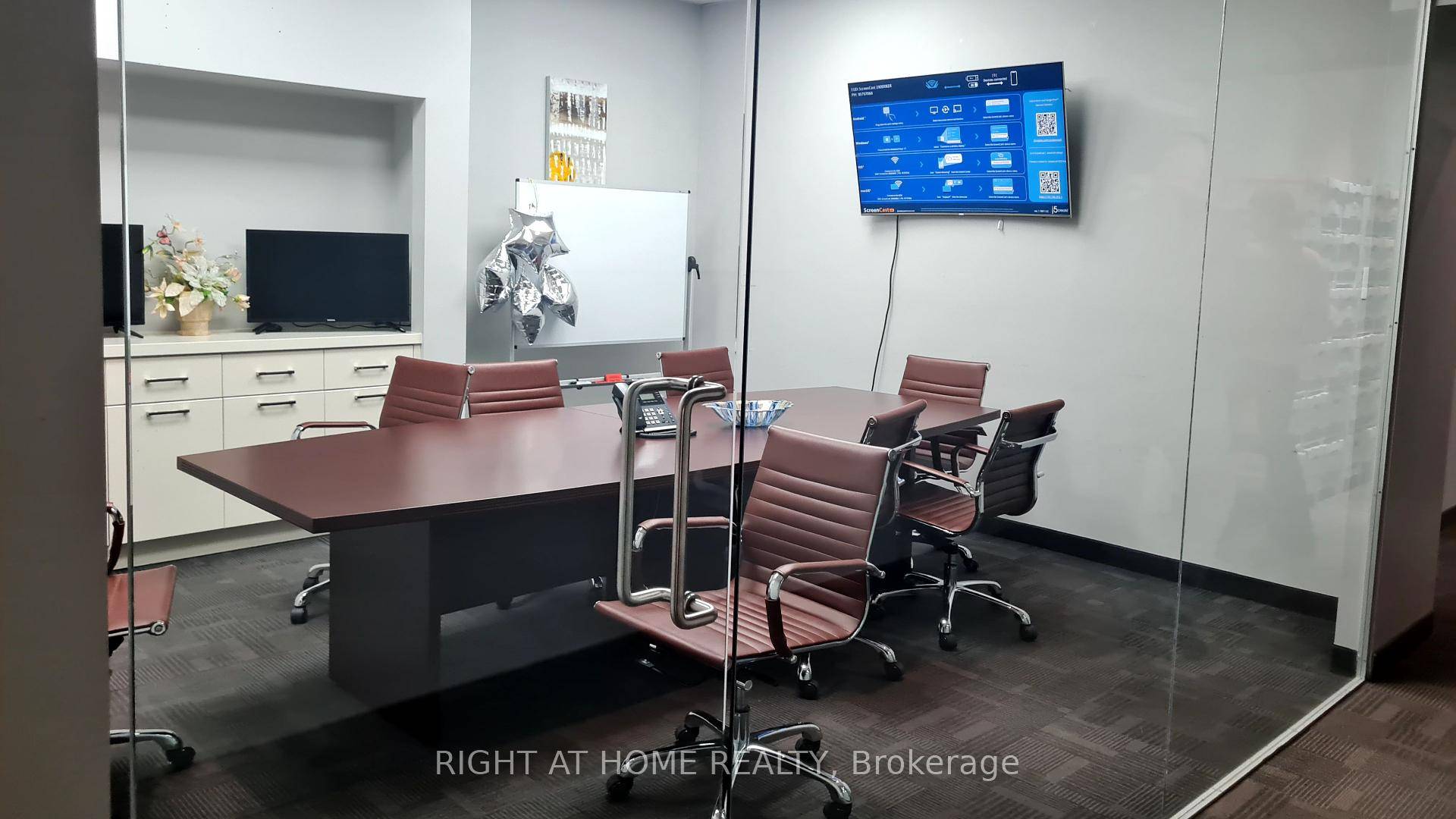 A clean and well maintained 1, 230 sq.