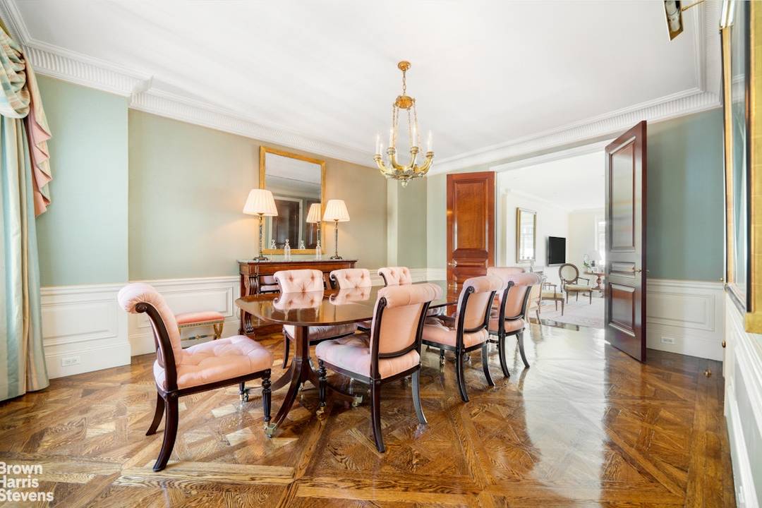 Newly renovated, glamorous duplex at Millan House.