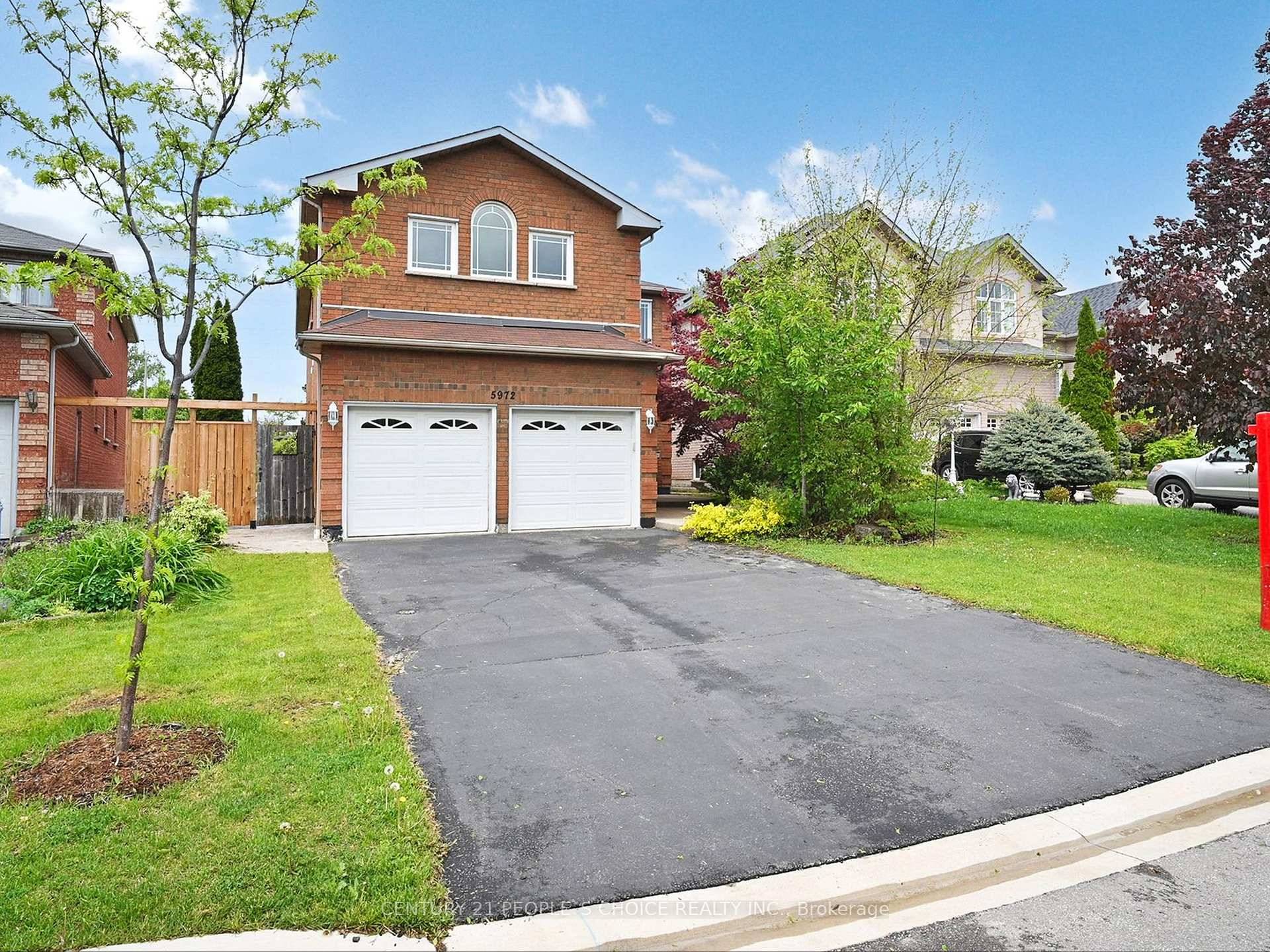 Step into this stunning 4 bedroom, 4 bathroom executive home offering approximately 3, 100 sq.