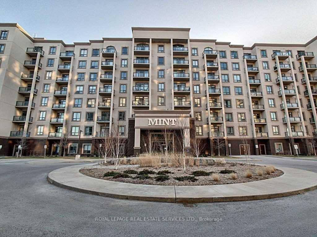 1 Bedroom Den at upscale Mint condos with 713 sq.