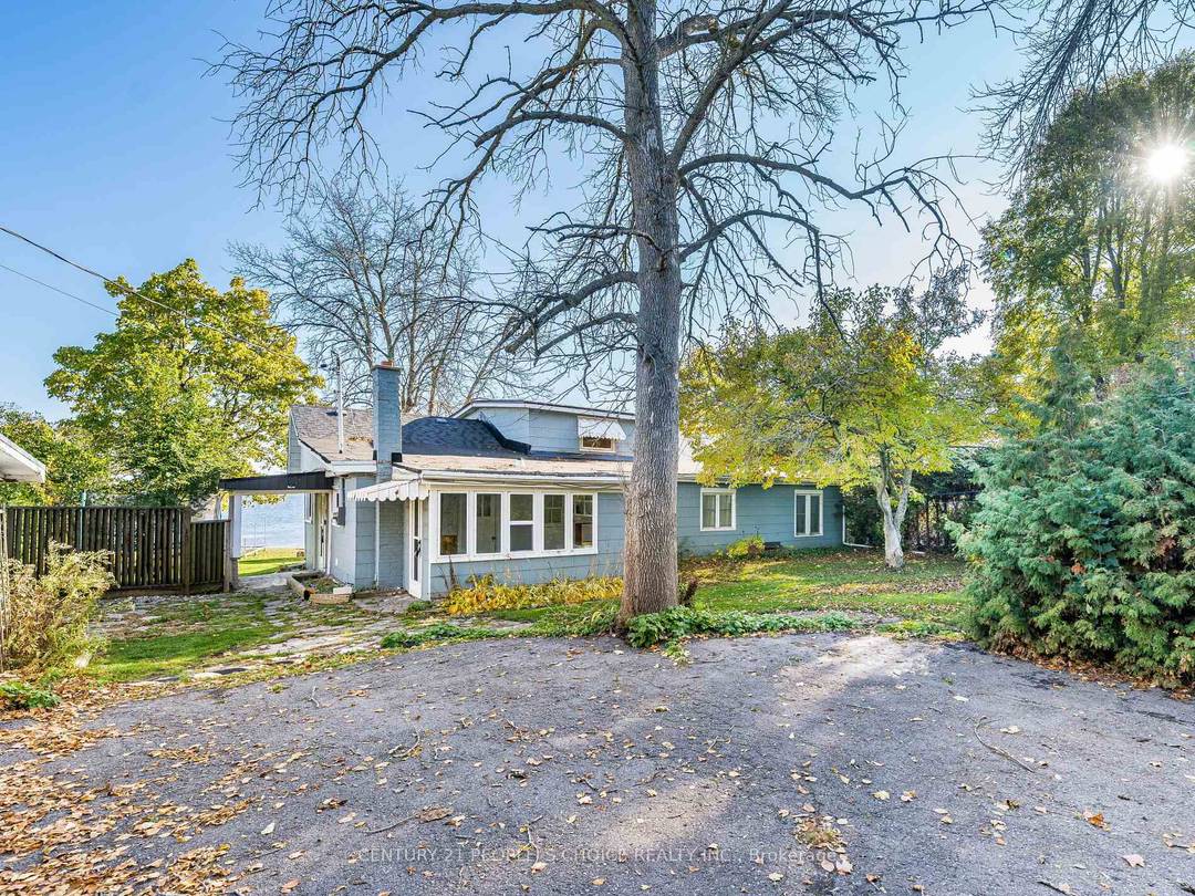 Welcome to well maintained Home with Waterfront living on the edge of Bay of quinte.