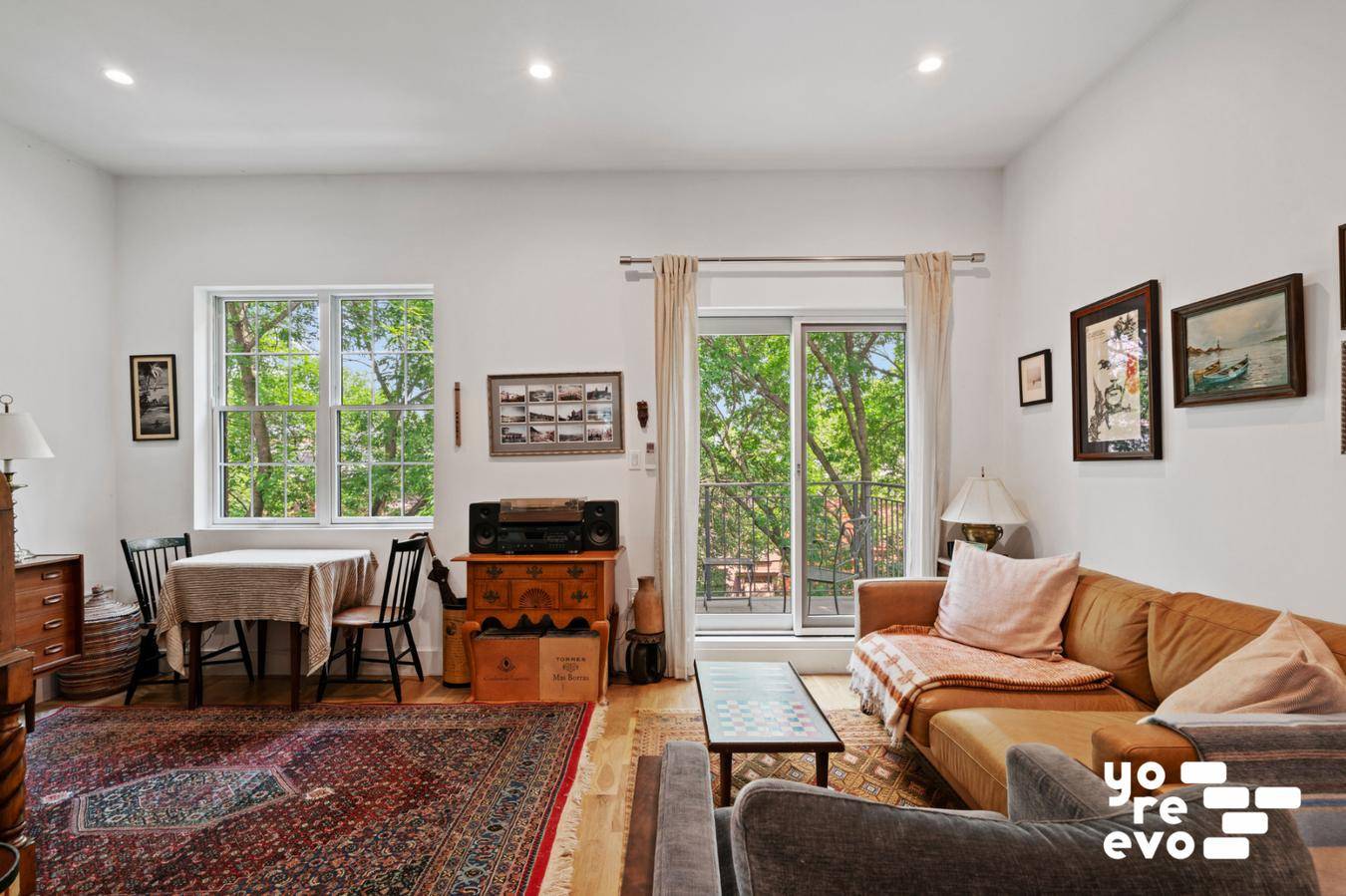 Welcome to apartment 4 at 350 Halsey Street, a boutique condominium in the heart of Bed Stuy !