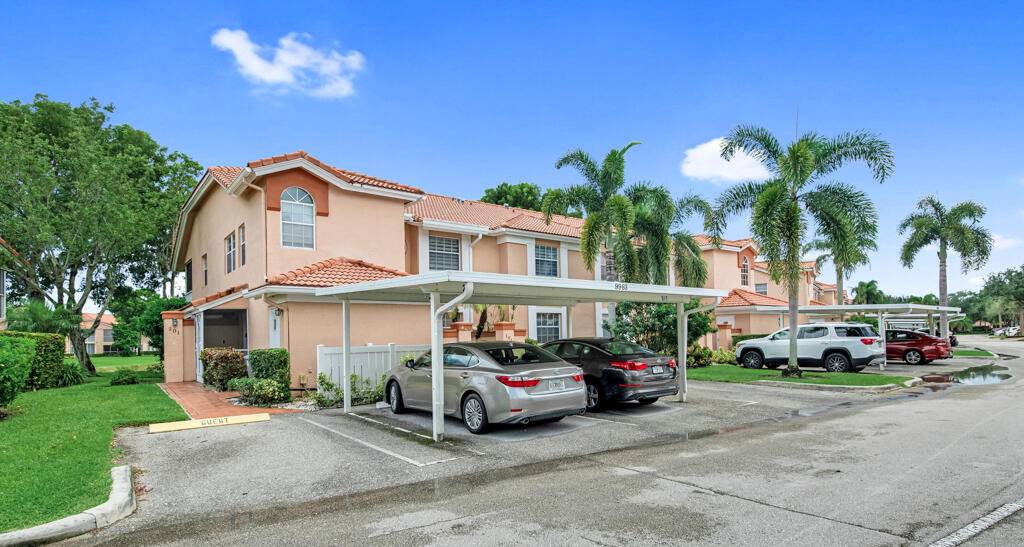 Remodeled Stunning lakefront Move in READY coach home, enter on the main level to a foyer with walk in closet, take your private elevator or stairs to the very spacious ...