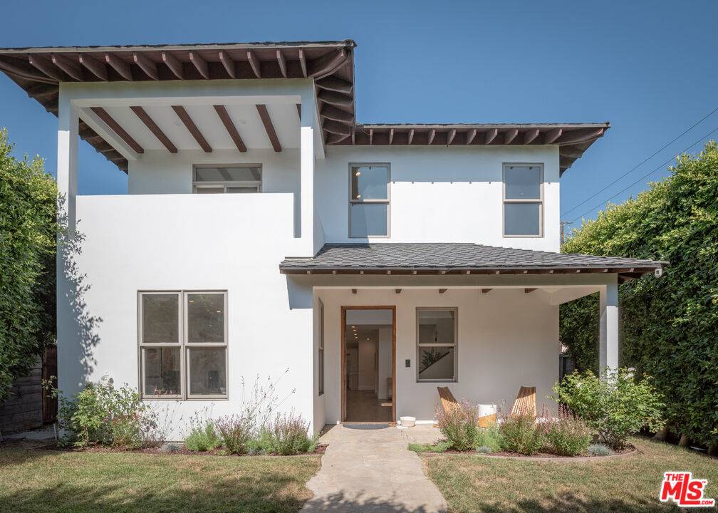 3496   Redwood Ave 4BR Marina Del Rey La