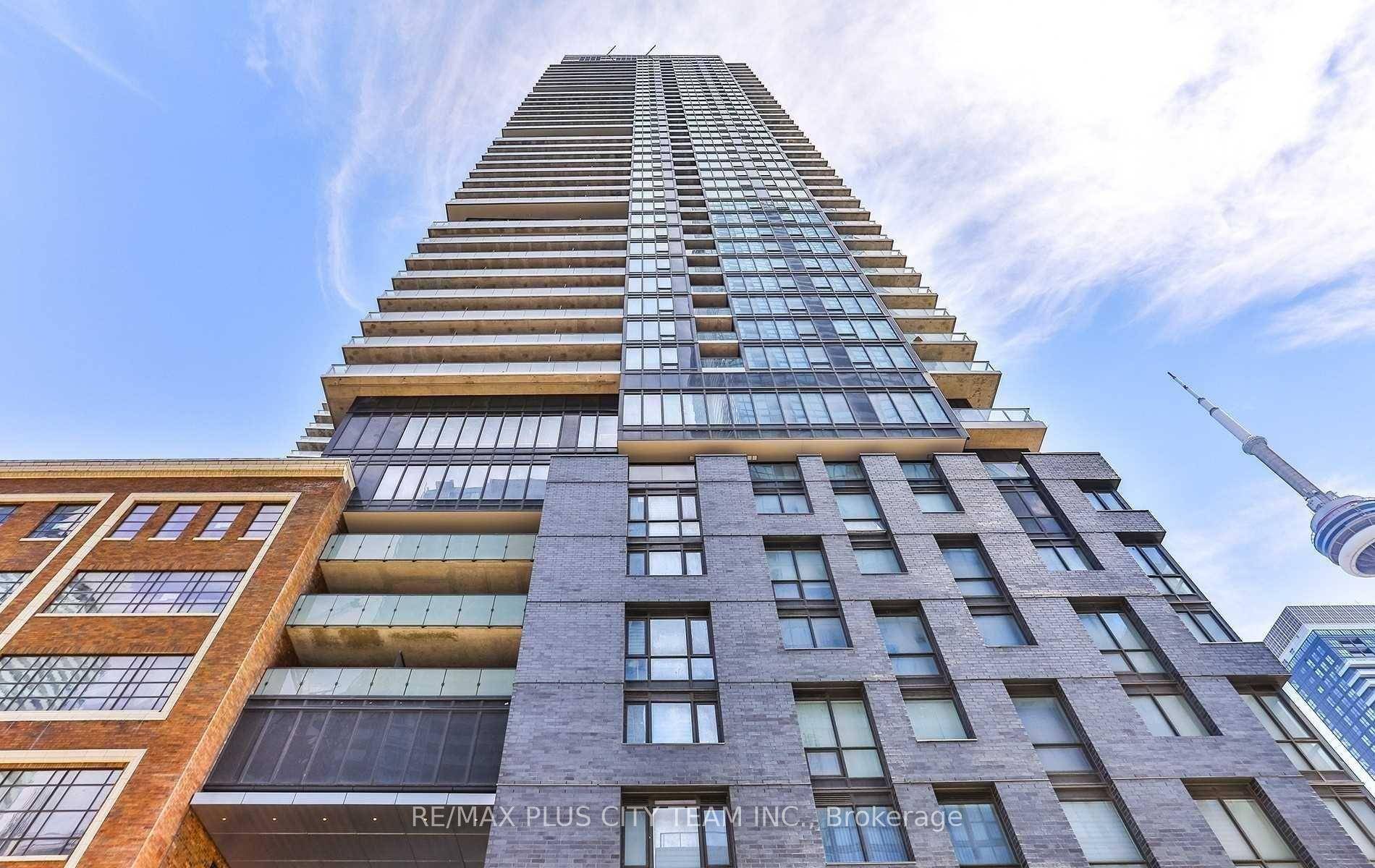 Welcome to King Blue Condos, where luxury meets urban convenience in the heart of Toronto's Entertainment District !