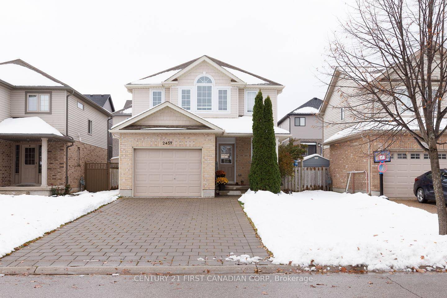 Welcome to 2459 Asima Drive an updated, stylish 3 bedroom home in sought after Summerside.