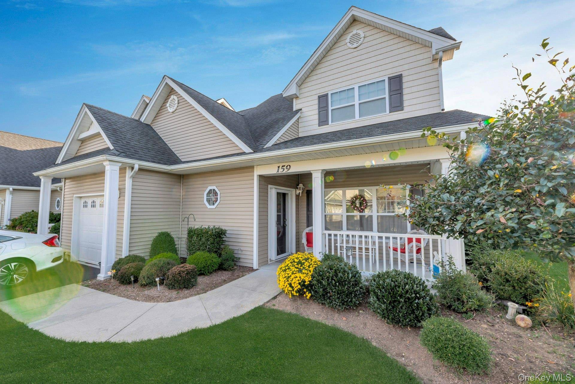 Welcome to this beautifully maintained end unit offering comfort, convenience, and plenty of space to enjoy.