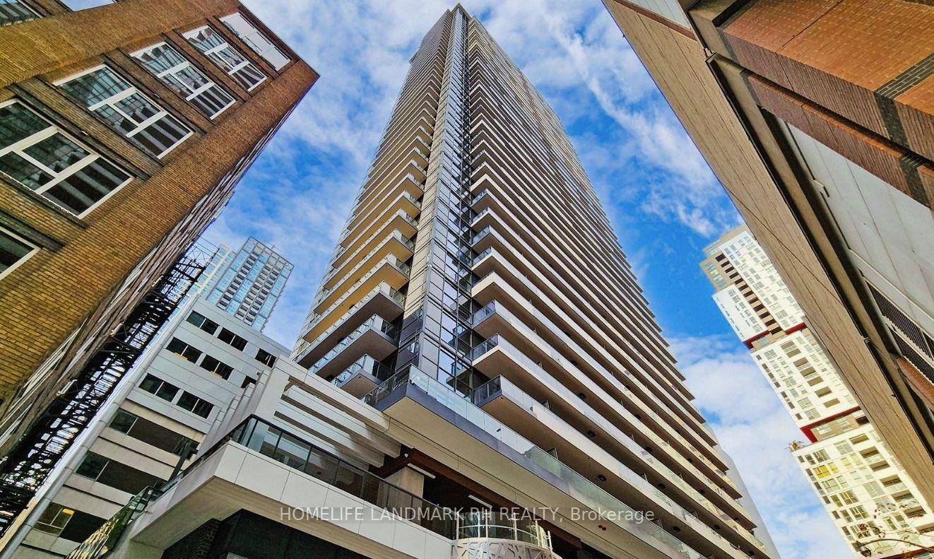 One Year New 3 Bdrm 2 Bath Central Condo in Downtown Entertainment District.