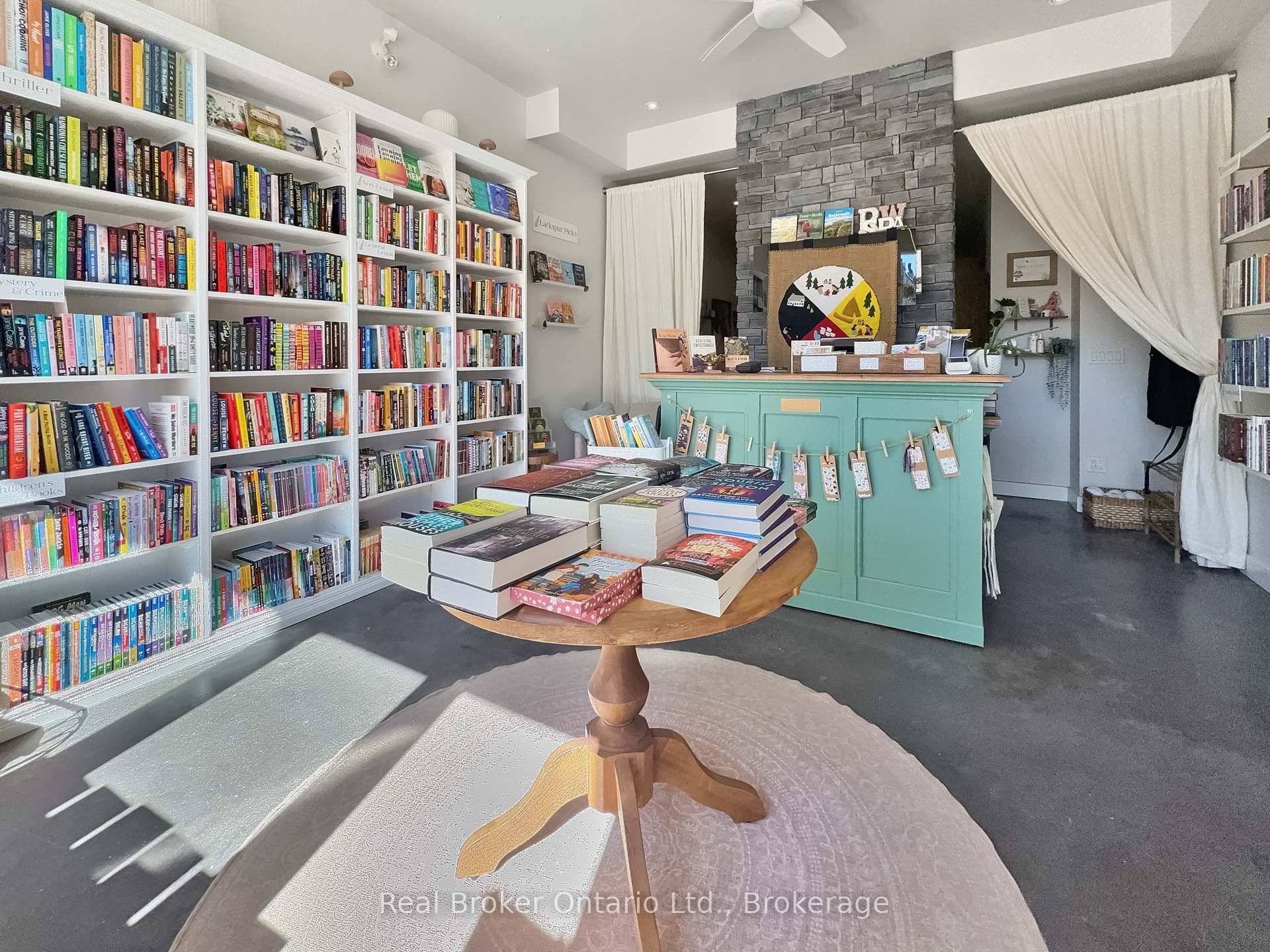 Exceptional mixed use investment in the heart of Southampton !