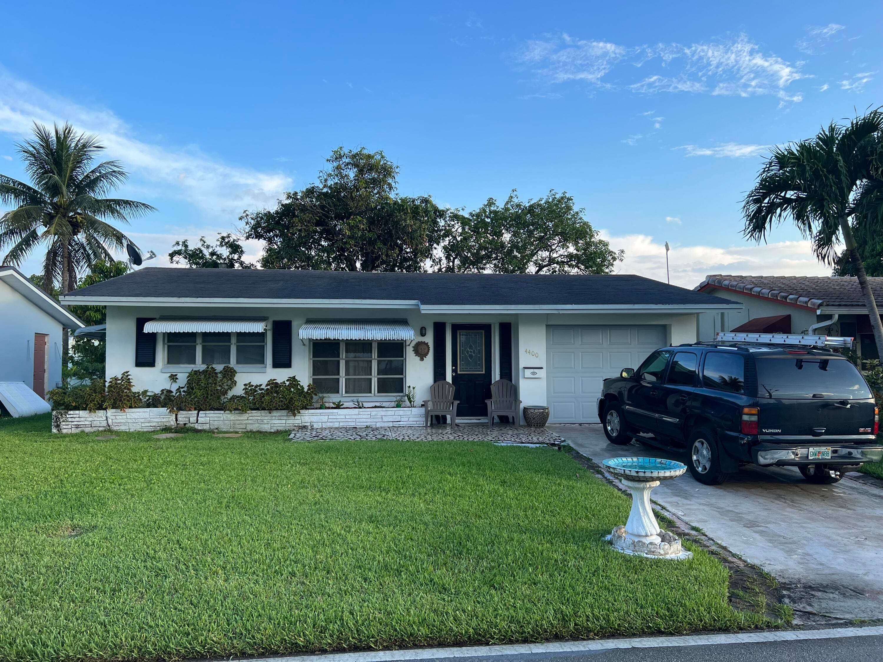 Best deal in the quiet community of Mainlands of Tamarac.