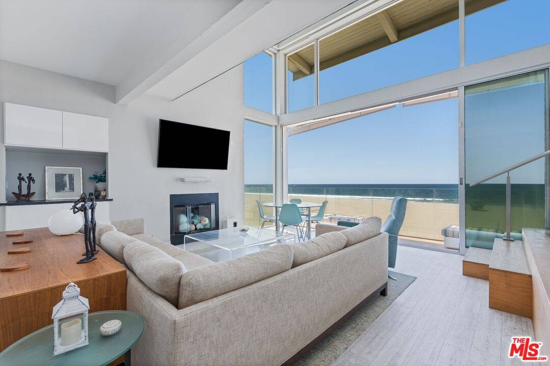 1   Driftwood St 4BR Marina Del Rey La
