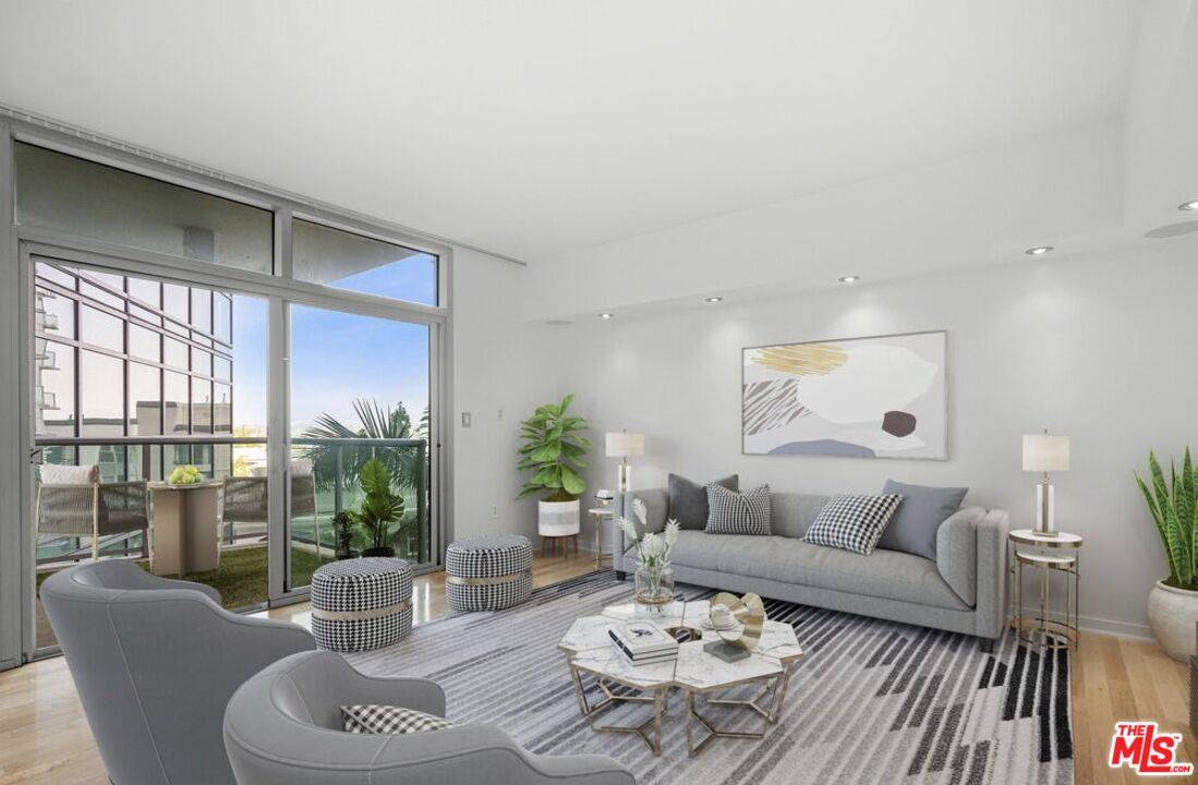 13700 Marina Pointe Dr 2BR Marina Del Rey La