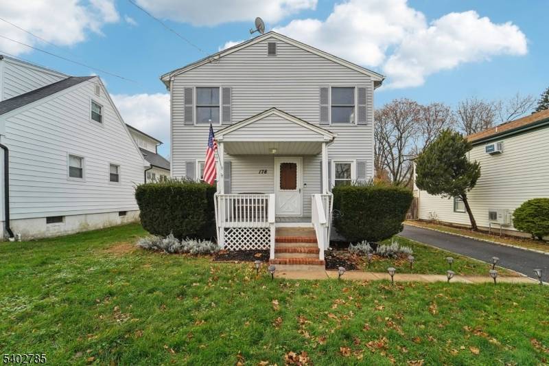 This meticulously maintained 3 bedroom, 2 full bath Colonial is located near everything that Bridgewater has to offer !