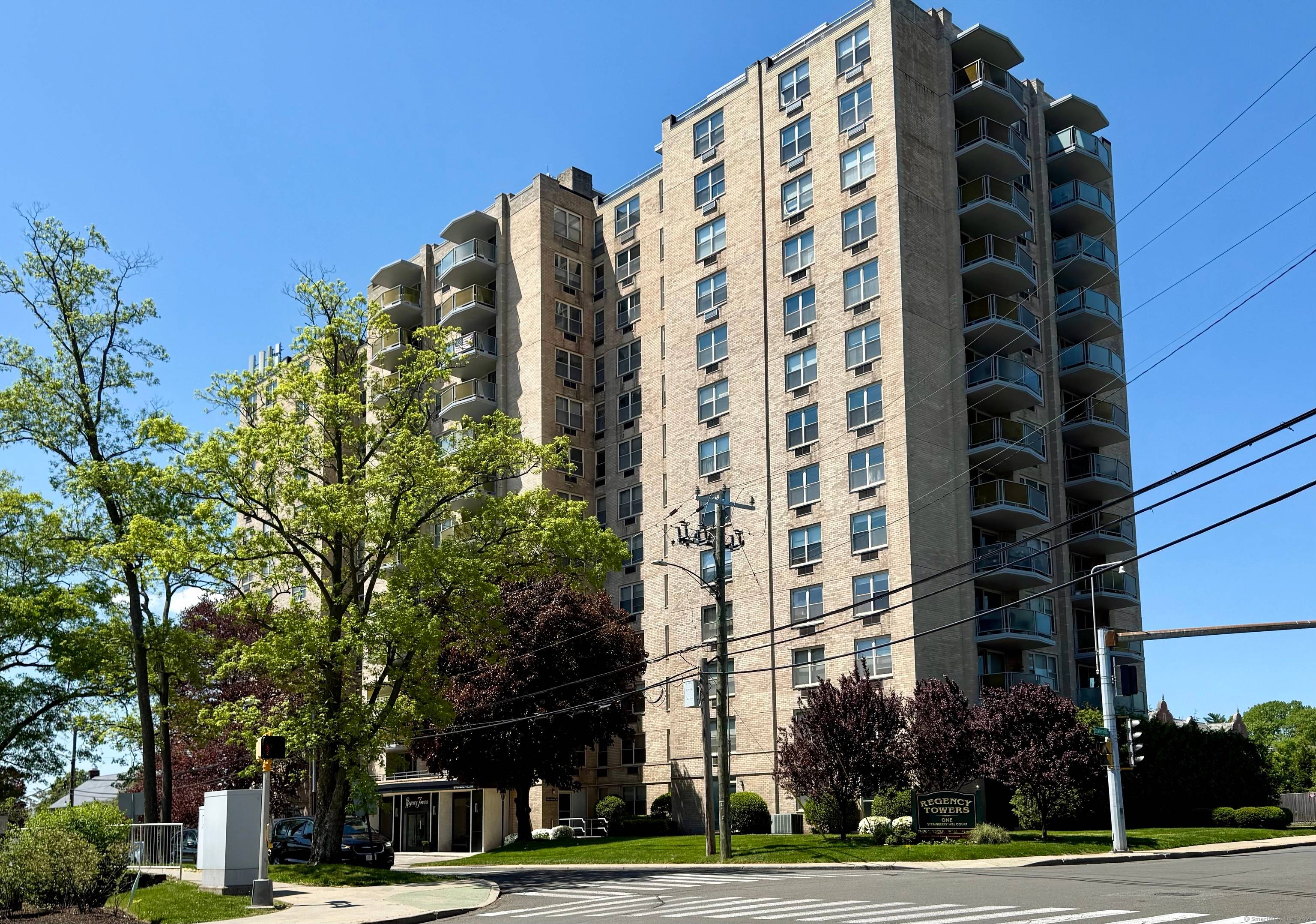 This spacious 2 bedroom 2 bath unit offers generous living space of over 1, 300 square feet, six large closets throughout, a spectacular 30' living room with sliders to a ...