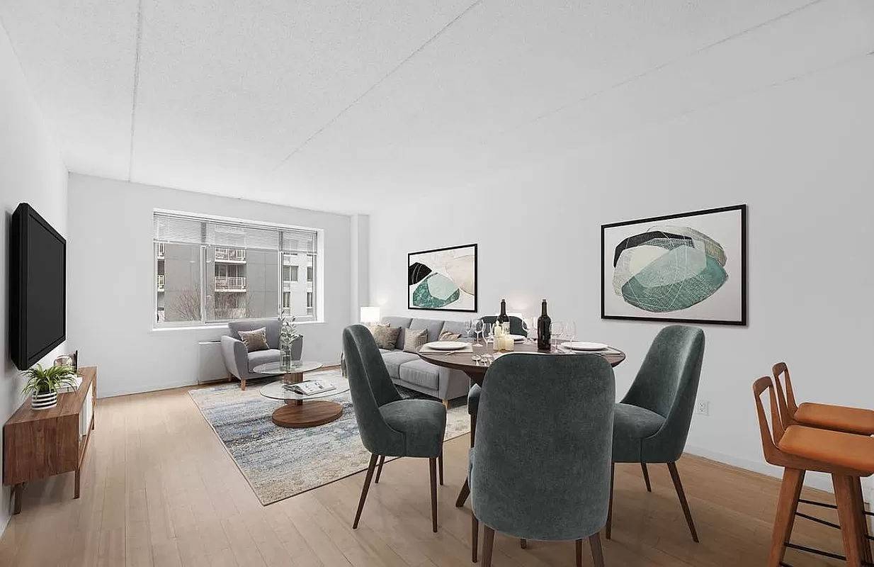 Welcome to The Aspen At the Crossroads of the Upper East Side and East HarlemHuge 1 Bedroom with High CeilingsThe Apartment Oversized 1 Bedroom Huge Loft Like Living Room Eat ...