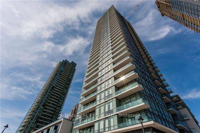 Come and see this beautiful 1 1bdrm apt unit and call it HOME !