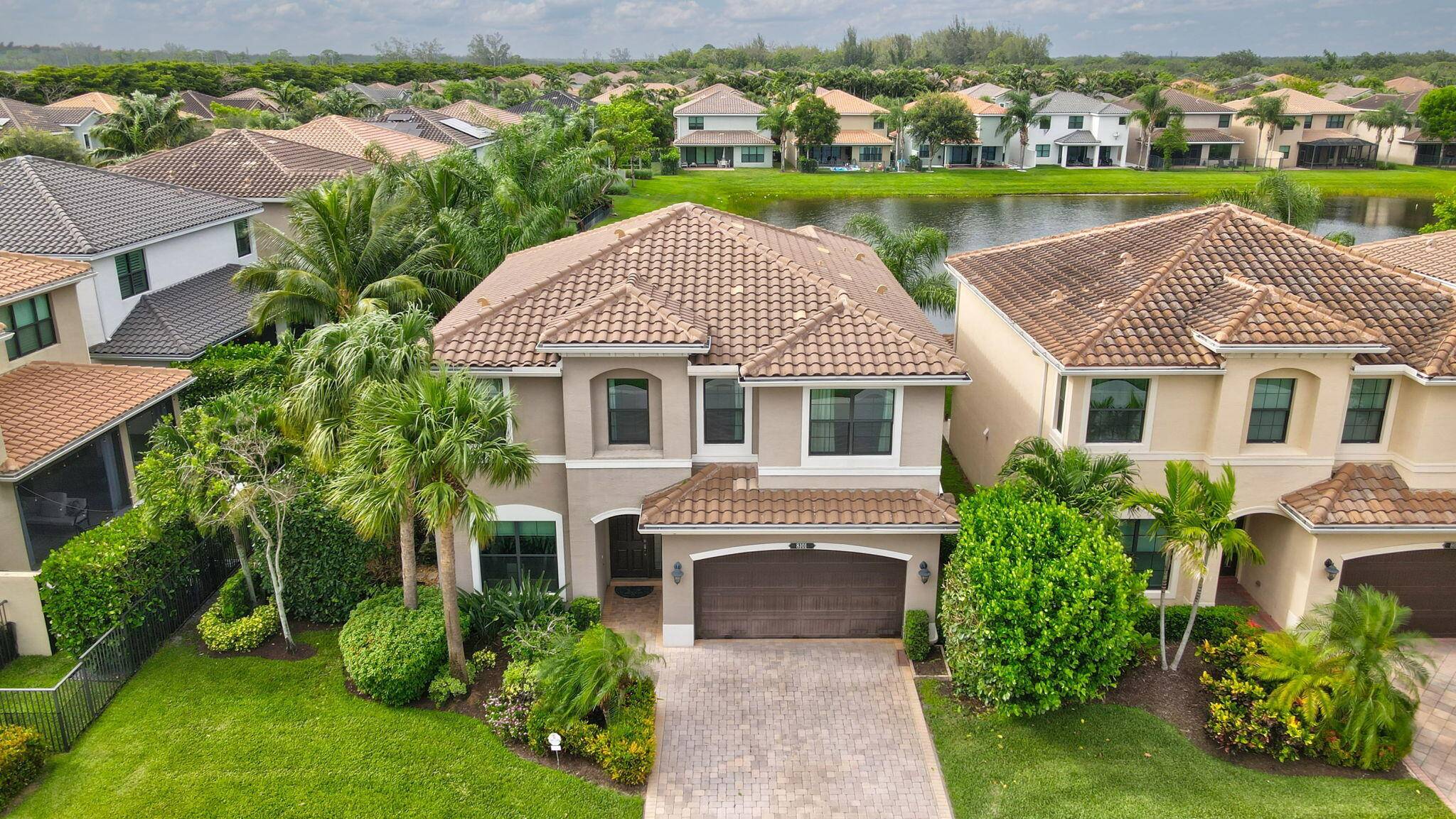 Nestled on a premium lot just a short stroll from the clubhouse, this stunning 5 bedroom, 4 bath home plus a den office offers the perfect blend of space, privacy, ...