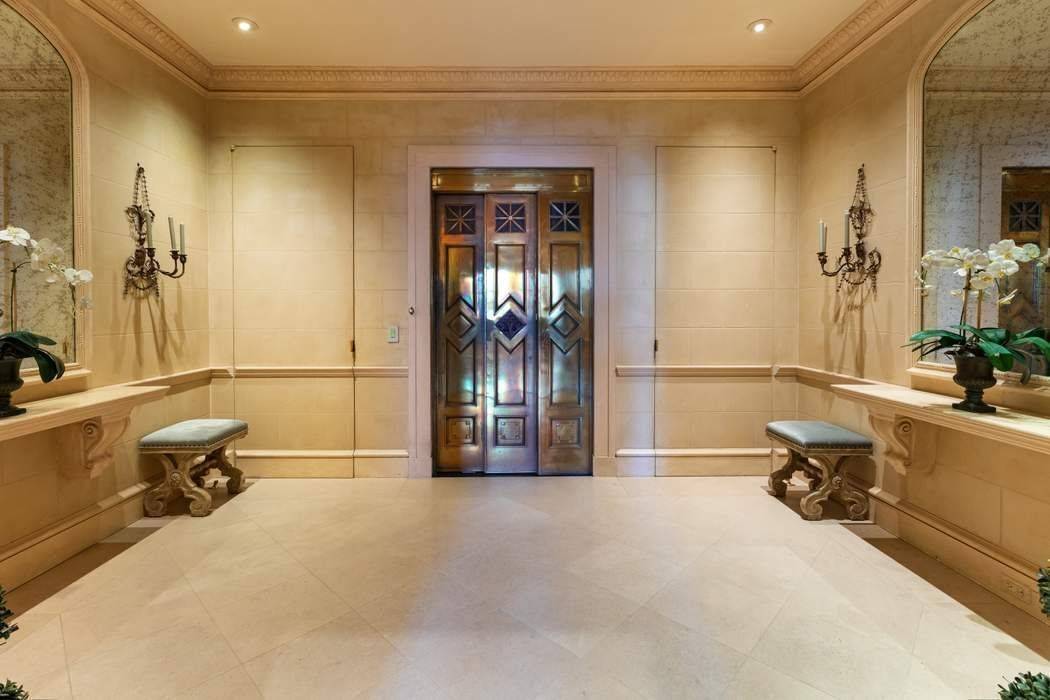 The Verona was built in 1908 in neo classical style by William E.