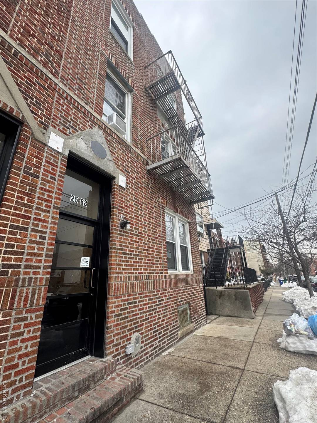 6 Unit Multifamily Property Astoria, Queens 25 68 43rd Street Six unit, three story multifamily building offering approximately 5, 060 square feet of residential space.