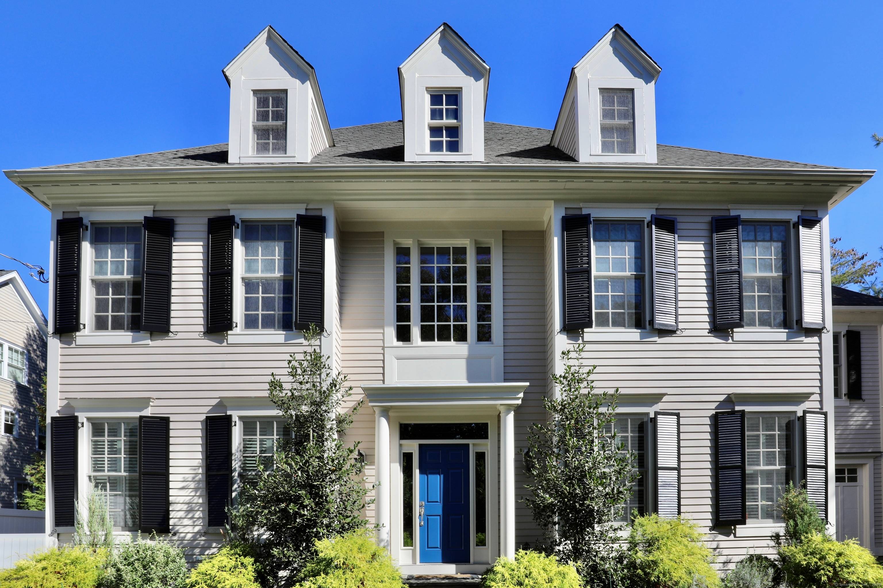 Flexible rental options in this spacious and elegant home in the desirable Saugatuck school system.