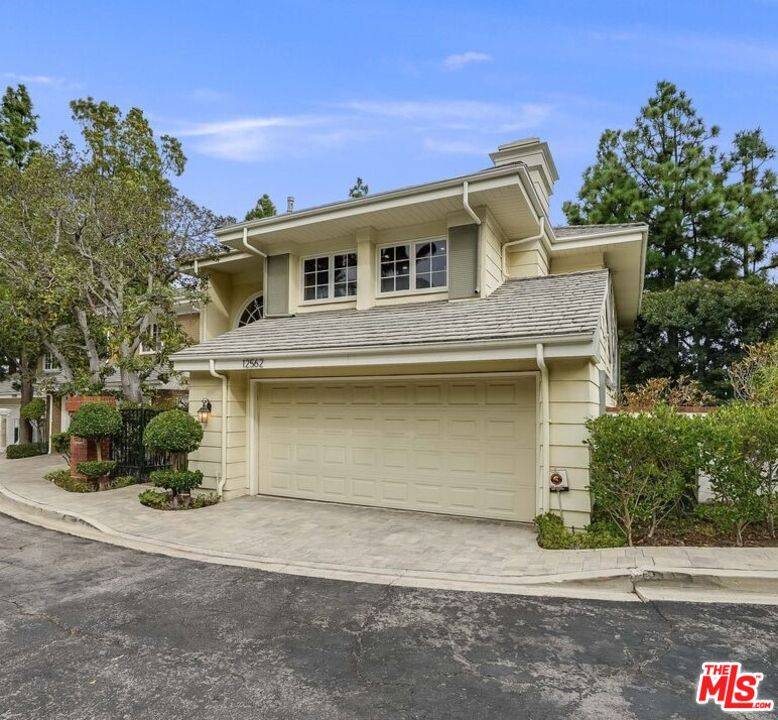 12562   The Vista 2BR Brentwood La