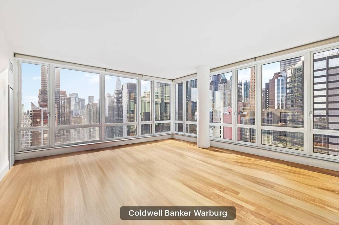 PRICE ADJUSTMENT NOW 14, 500 MONTH Day and night you'll have jaw dropping views at this high floor apartment at the Veneto Condominium.