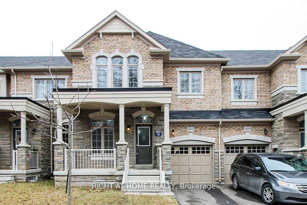 Executive Town House 4 Bedrooms, 3.