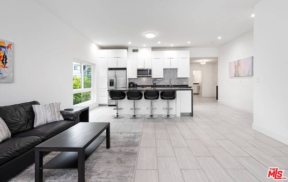 630 Kelton Ave 3BR Westwood La