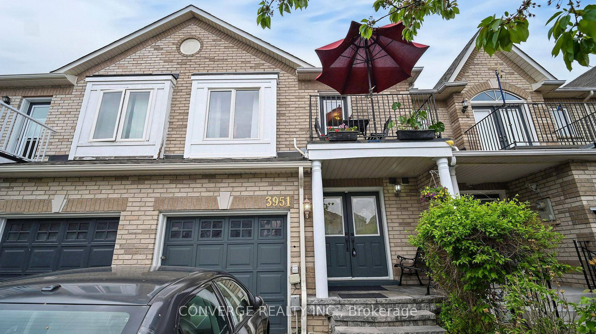 A Truly Turnkey Beauty in Sought After Churchill Meadows !