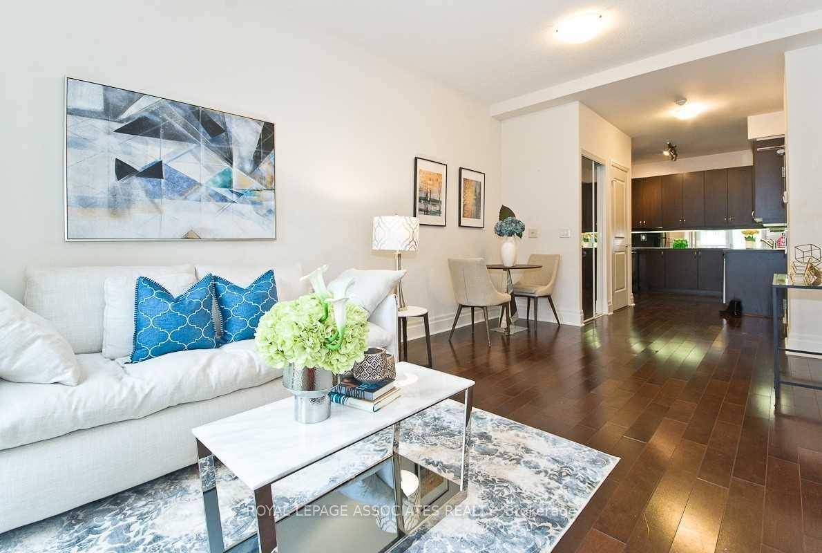 Looking for a spacious 1 bedroom in the heart of Markham ?