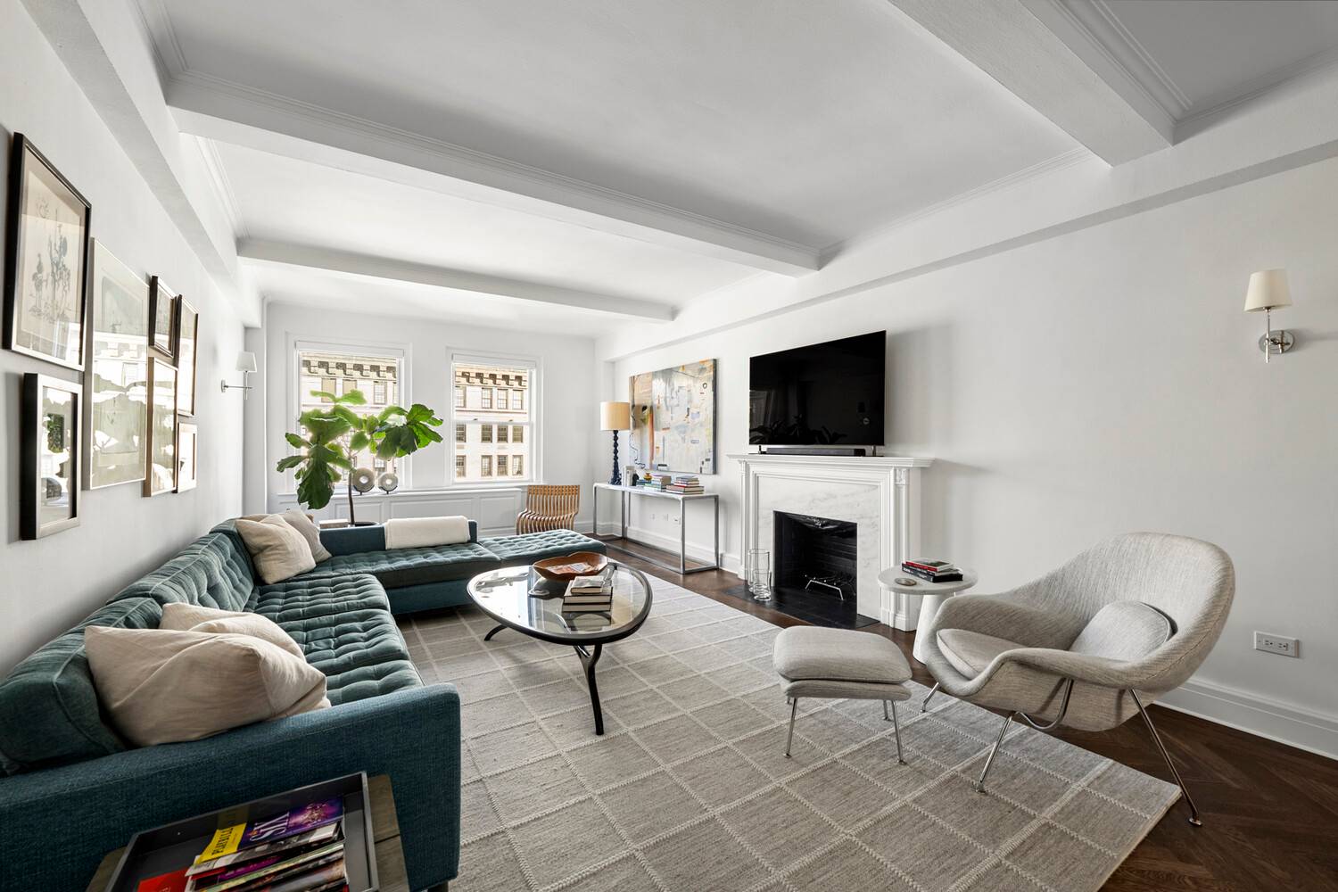 PARK AVENUE PREWAR Unquestionably, the best 4 Bed available West of Lex Superprime UES location Renovation just completed move in now !