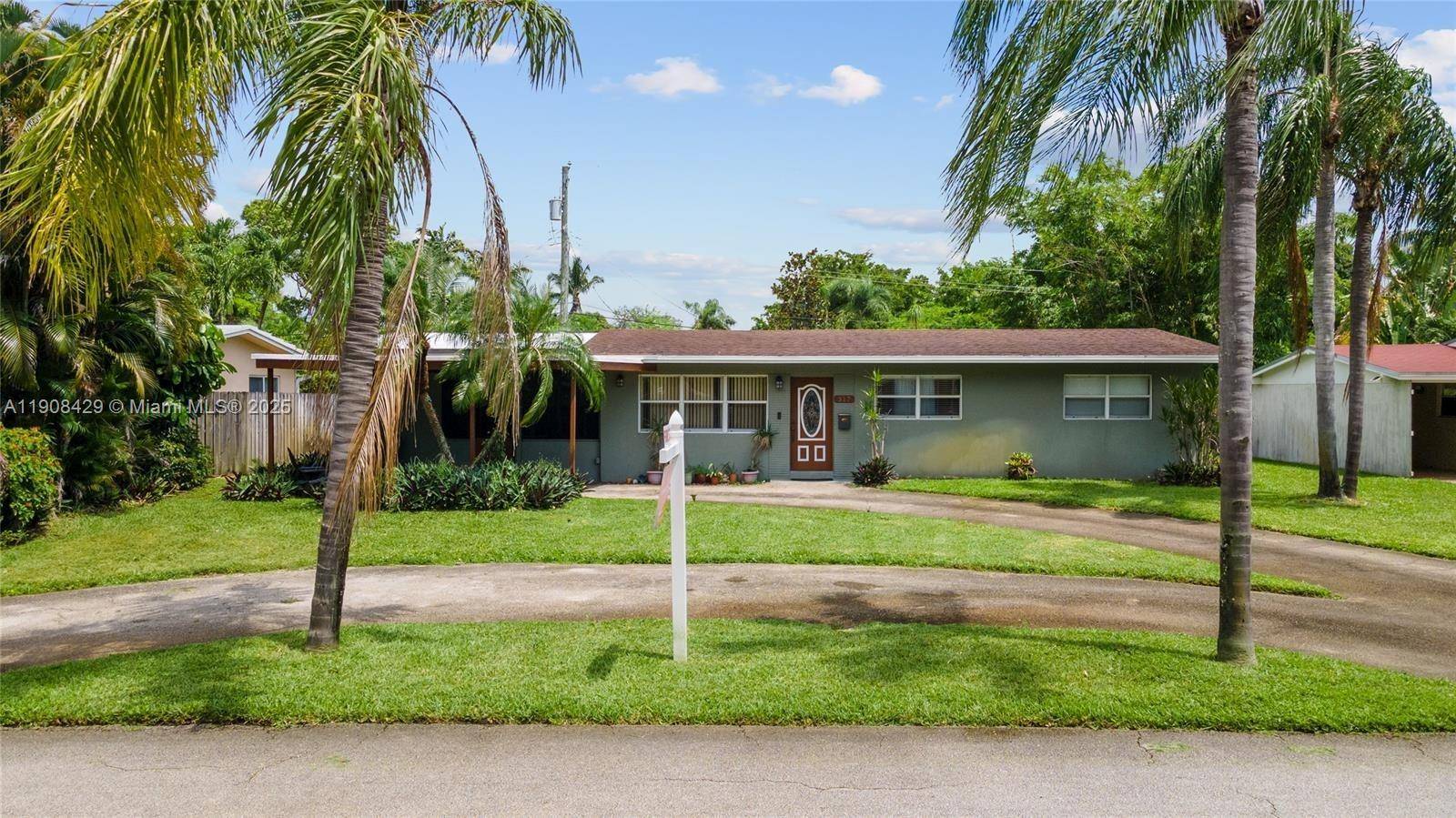 Beautifully 90 remodeled 3 2 in Wilton Manors.