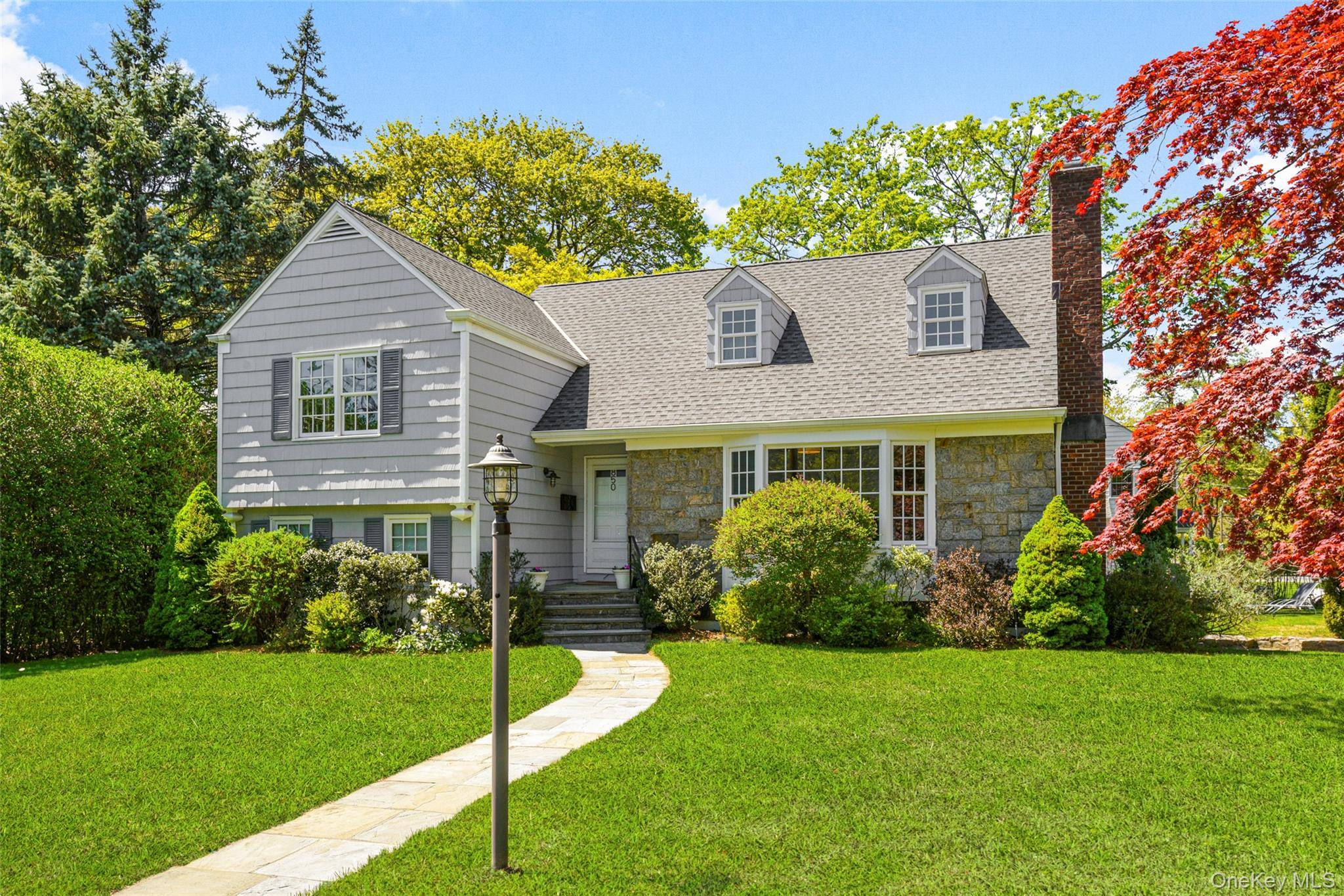 Coastal, Beachy, Seaside Living !