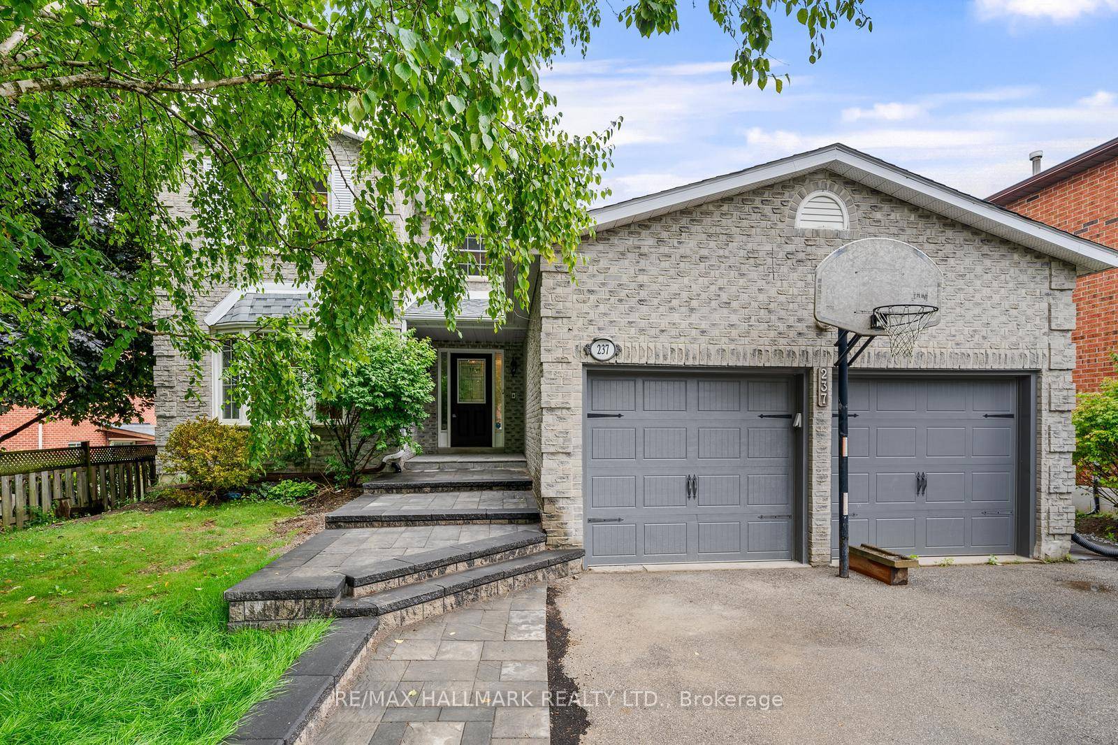 This stylish, updated w o basement apartment offers spacious bedrooms with walk in closet and a bright, open living dining area with above grade windows.