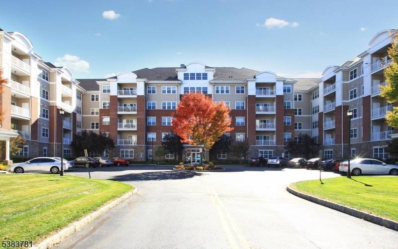 Warrens Way Wanaque Boro New Jersey Single-Family