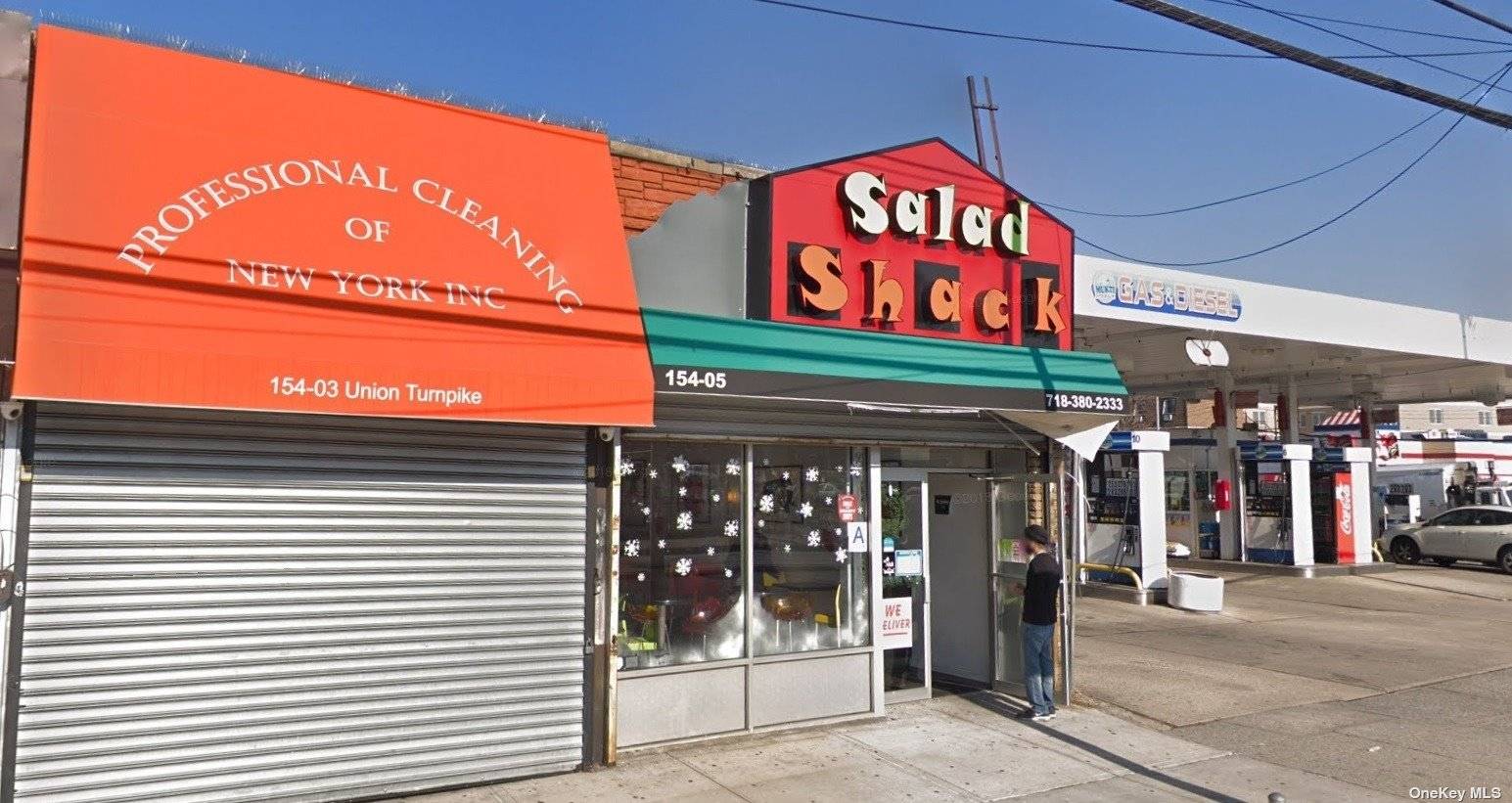 LOCATED ON THE BUSY STREET NEXT TO GAS STATION 1500 sqft STORE 1500 sqft BASEMENT WHOLE SET KITCHEN EQUIPMENT BY LANDLORD'S REQUIREMENT THREE MONTH SECURITY DEPOSIT NEED