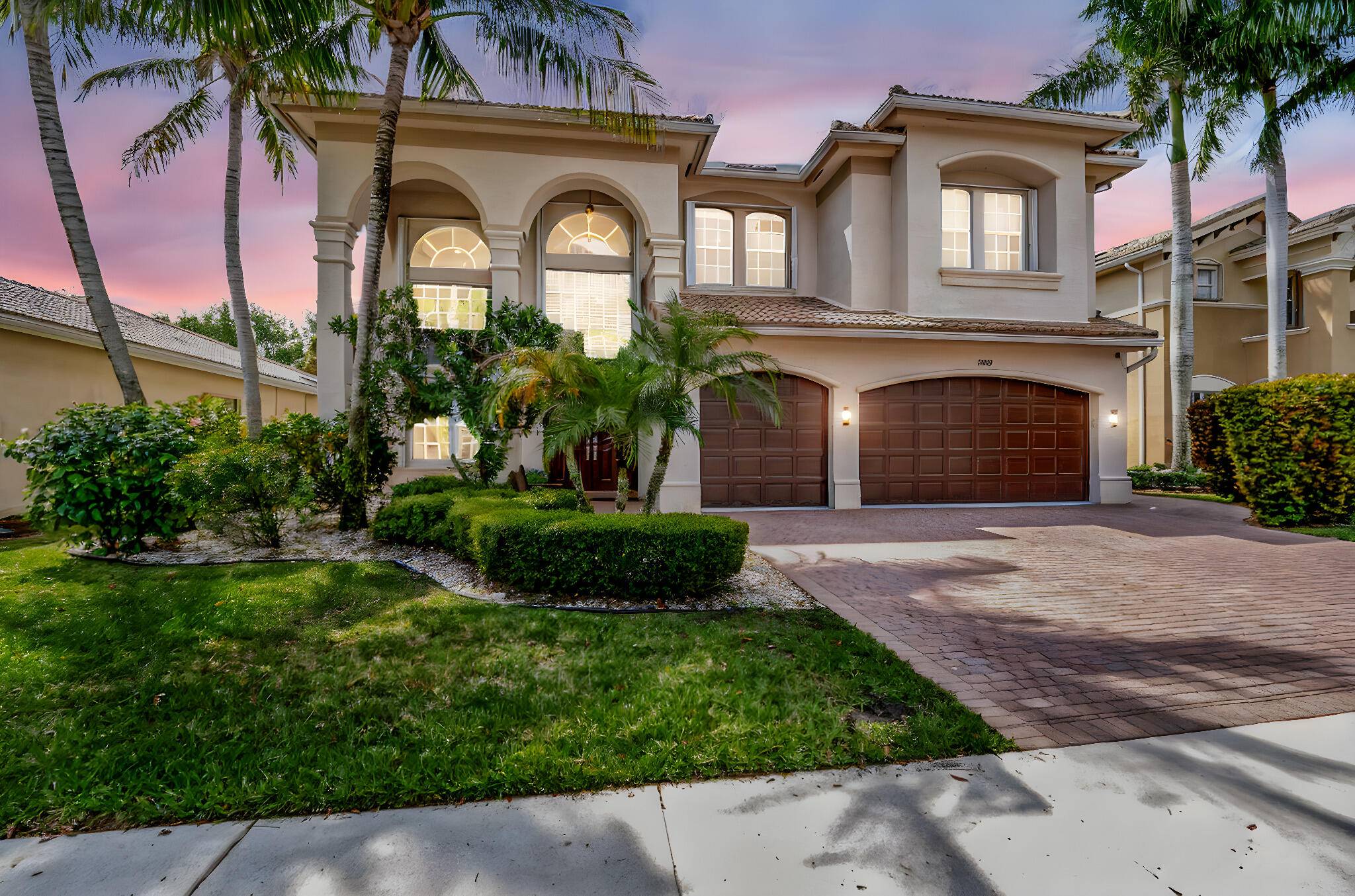 Nestled on a serene cul de sac in the prestigious Canyon Springs community, the Cascades model presents a stunning 6 bedroom, 4 bath estate with a 3 car garage and ...