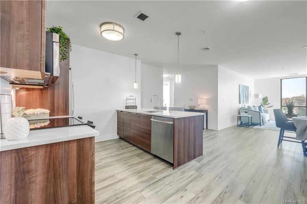 No Fee ! No Security Deposit Required !