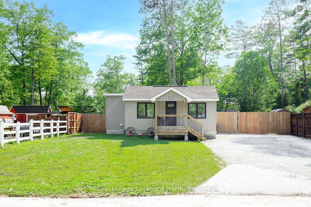 Set on a spacious and private 60 x 105 ft fully fenced lot, this charming 4 season home is the perfect opportunity for first time buyers, downsizers, or investors looking ...