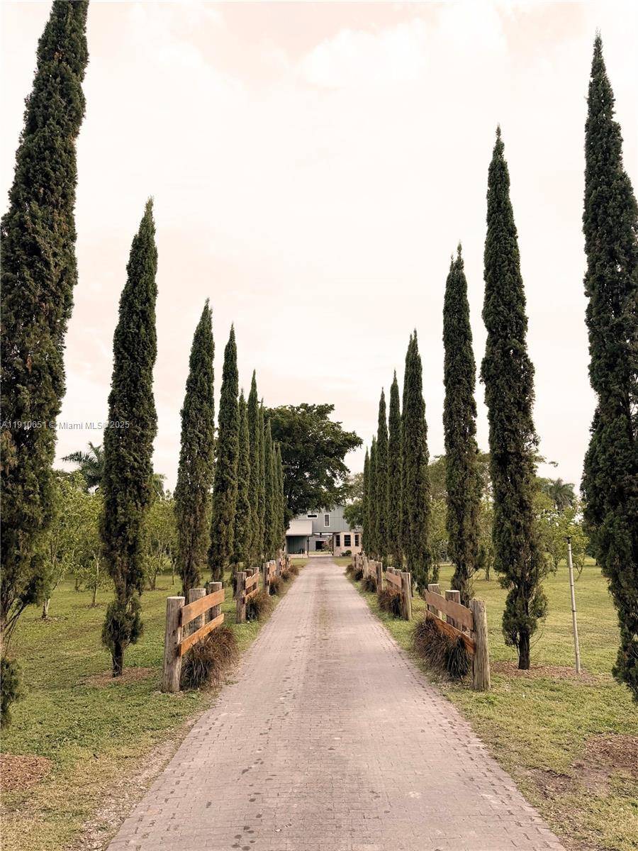 Lovely Redland Estate House 4.