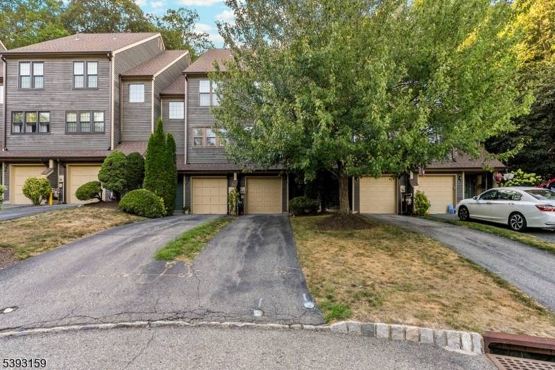 Welcome to this beautifully designed three level townhouse, where style, comfort, and convenience come together.