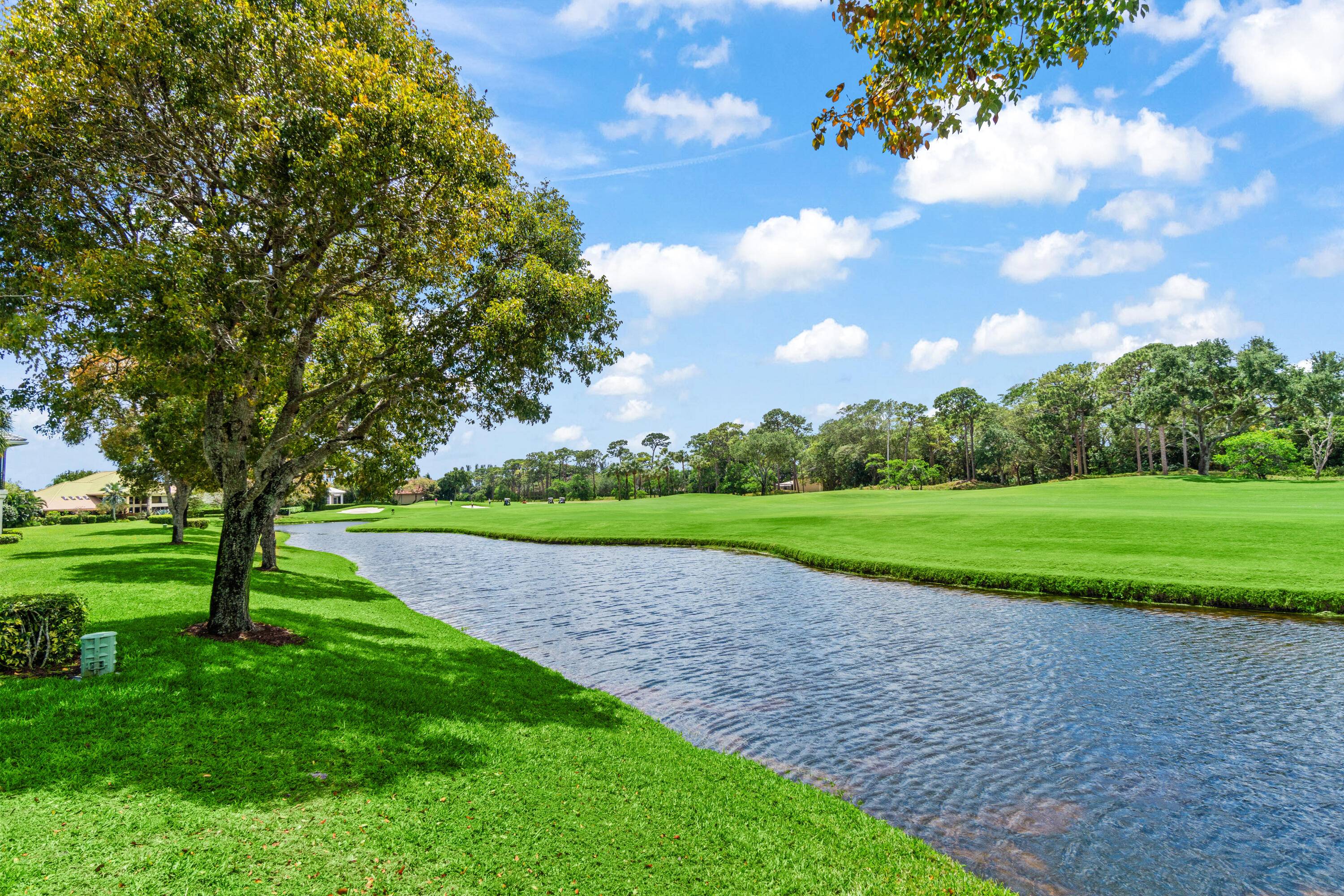 TOP OF THE LINE SEASONAL POLO CLUB RENTAL INCLUDES GOLF Step into this beautiful seasonal rental, where natural light pours through large windows showcasing the beautiful golf course vistas.
