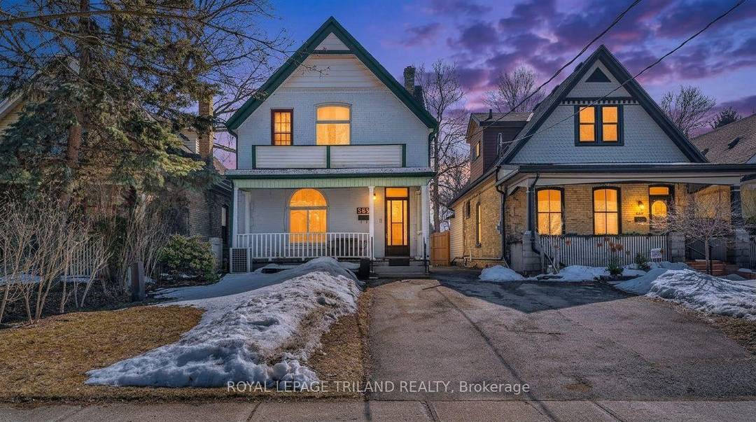 Welcome Home to 569 Piccadilly St.