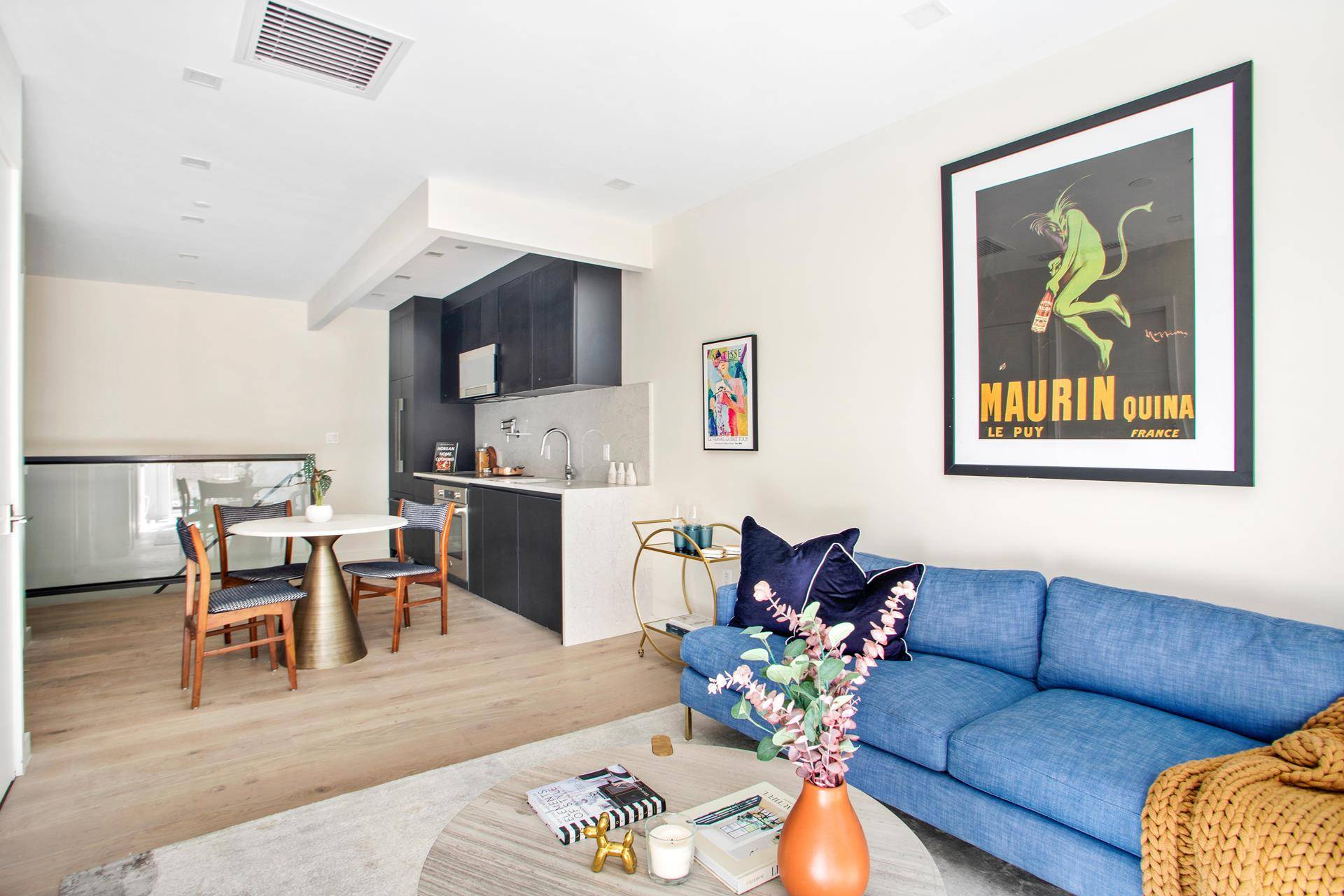 This boutique condominium is perfectly positioned in prime Williamsburg.