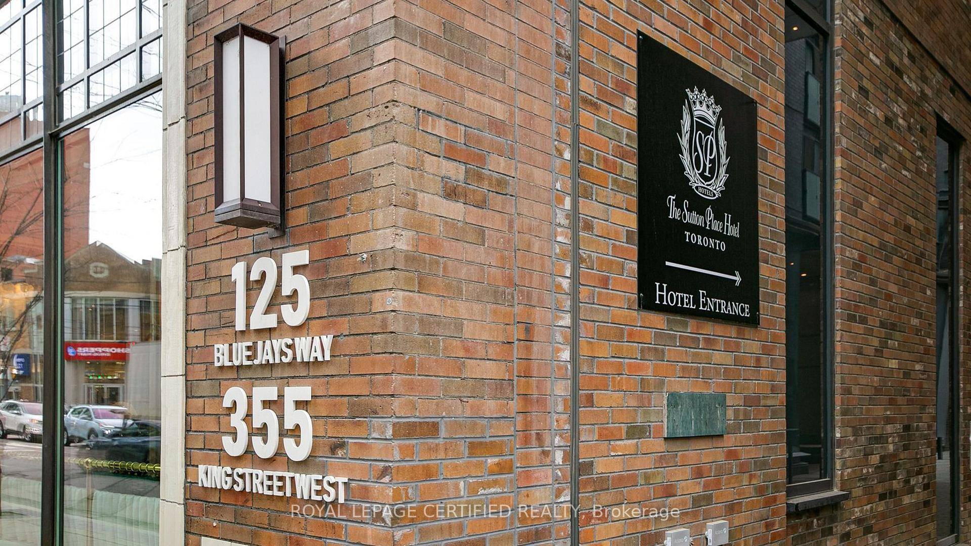 Ideal for Investors or End Users Seeking Convenience and Potential Returns, This2 Br 2Wr Corner Unit in King Blue Condos Boasts a Spacious Terrace Balcony 273sqft with Stunning Views, 9' ...