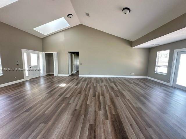 Beautifully Updated 3 Bedroom, 2 Bathroom Corner Lot Home in Port St.