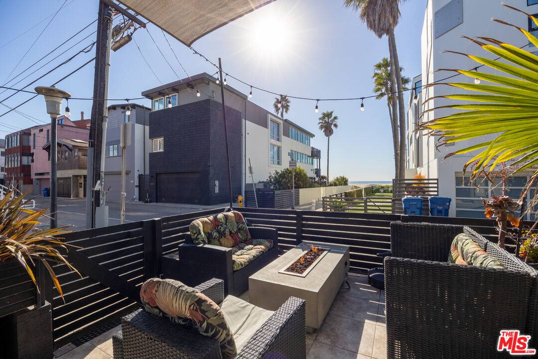 11 24th Ave 2BR Marina Del Rey La