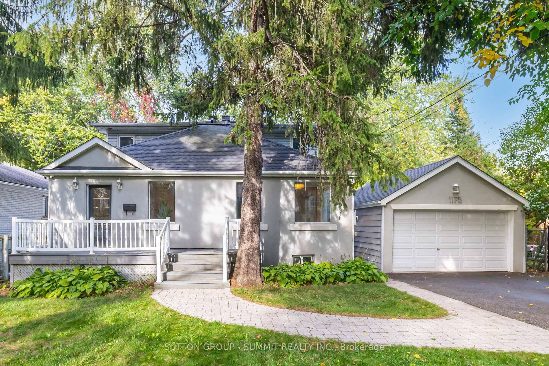 Welcome to your dream home in prestigious Lorne Park !